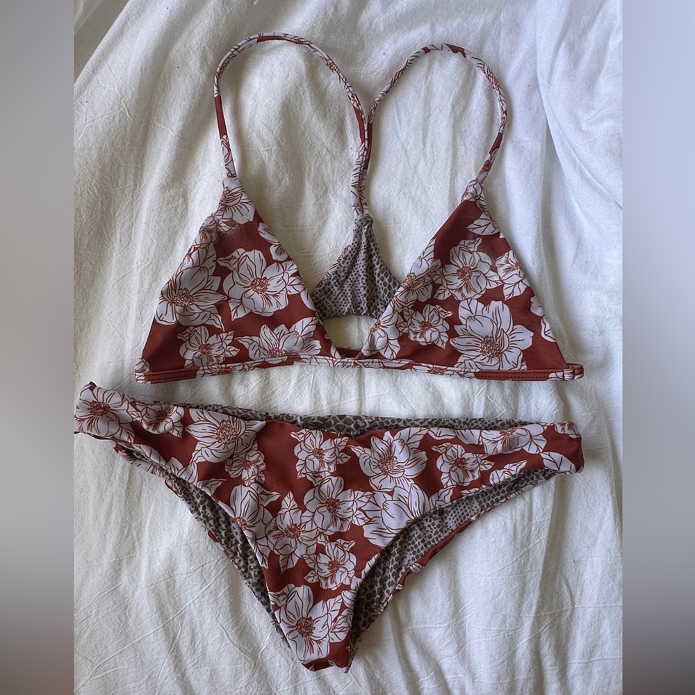 Acacia Set
